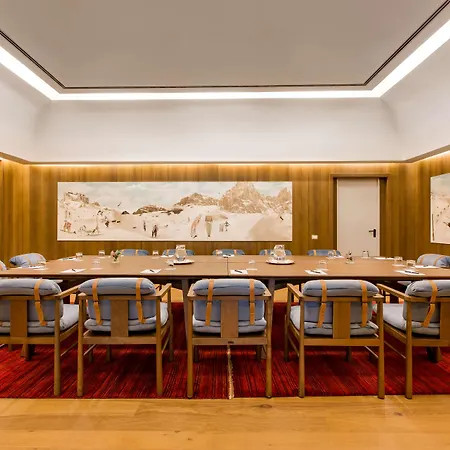 Grand Savoia Cortina D'ampezzo, A Radisson Collection ホテル コルティーナ・ダンペッツォ