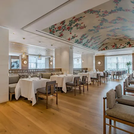 Grand Savoia Cortina D'ampezzo, A Radisson Collection 5* コルティーナ・ダンペッツォ