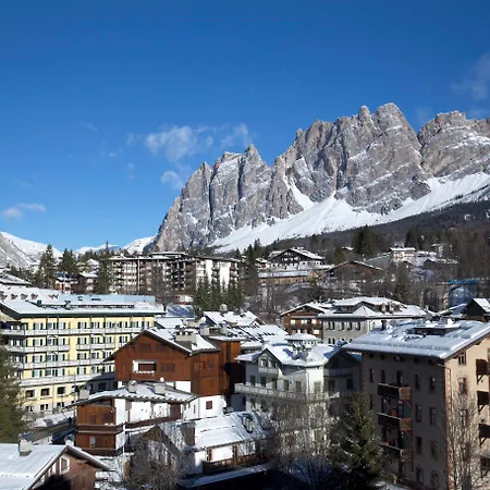 Grand Savoia Cortina D'ampezzo, A Radisson Collection