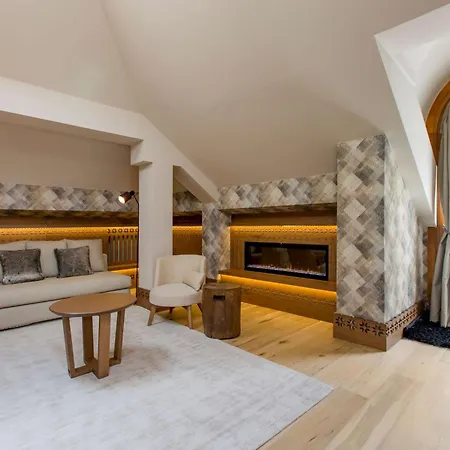 Grand Savoia Cortina D'ampezzo, A Radisson Collection