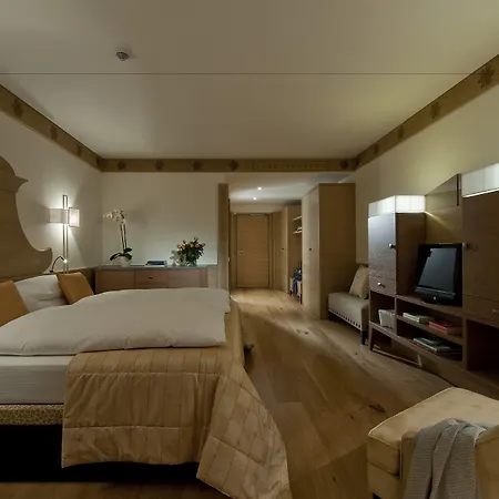 Grand Savoia Cortina D'ampezzo, A Radisson Collection Cortina dʼAmpezzo