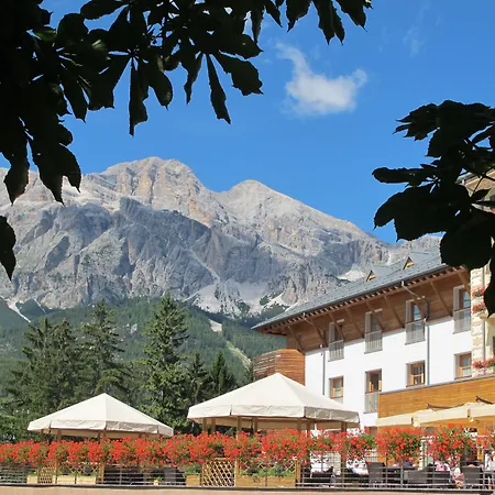 Grand Savoia Cortina D'ampezzo, A Radisson Collection Hotel 5*